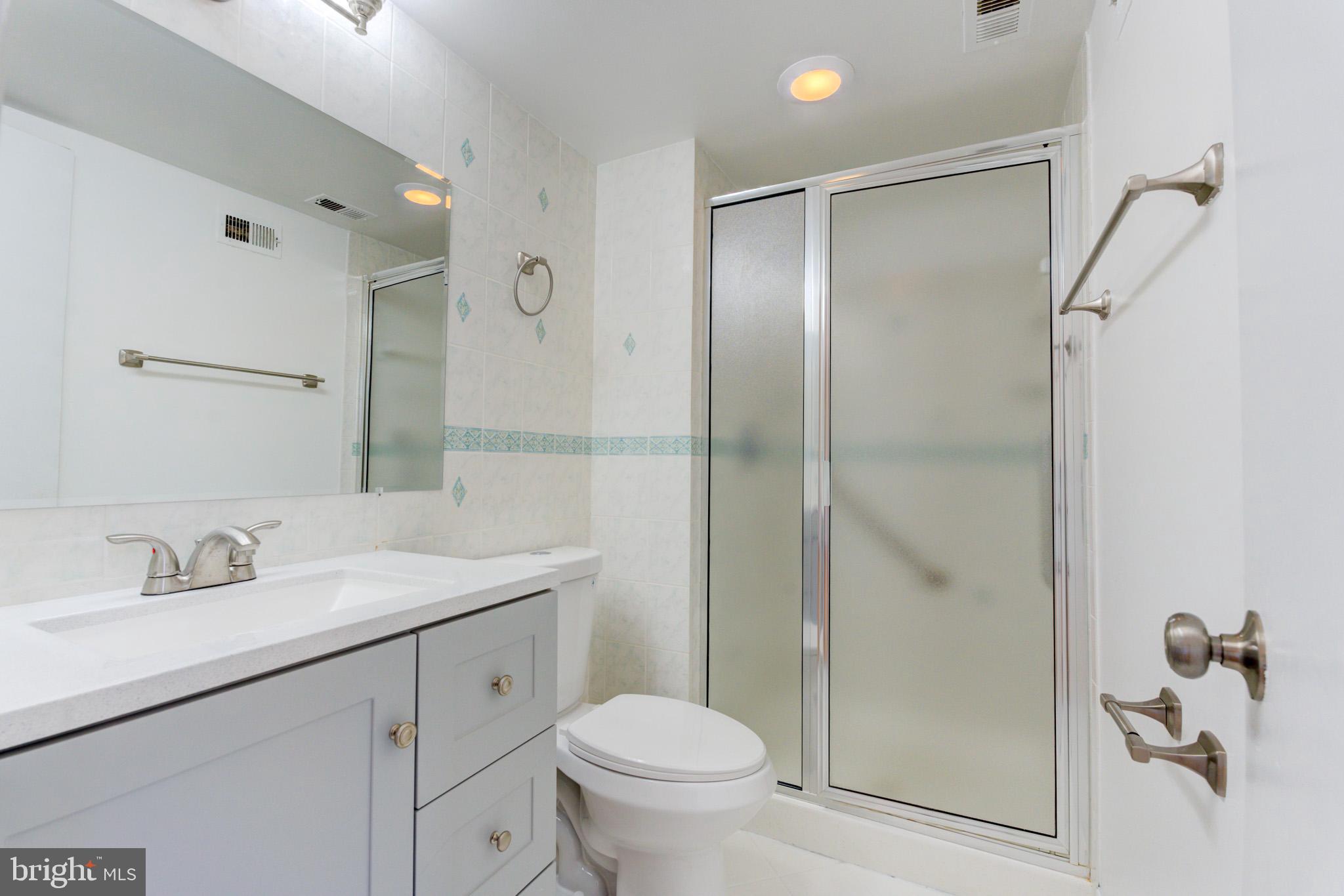 AMERICANA CENTRE - Residential