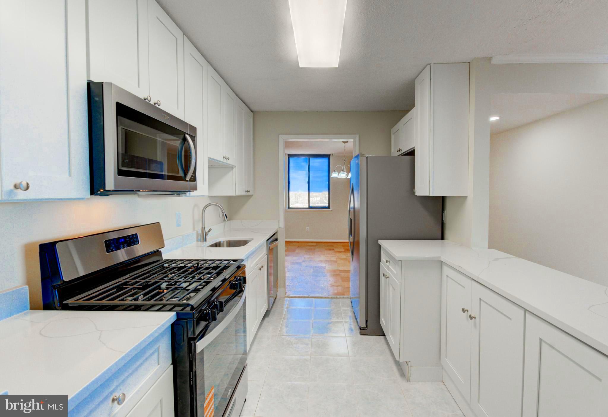 AMERICANA CENTRE - Residential