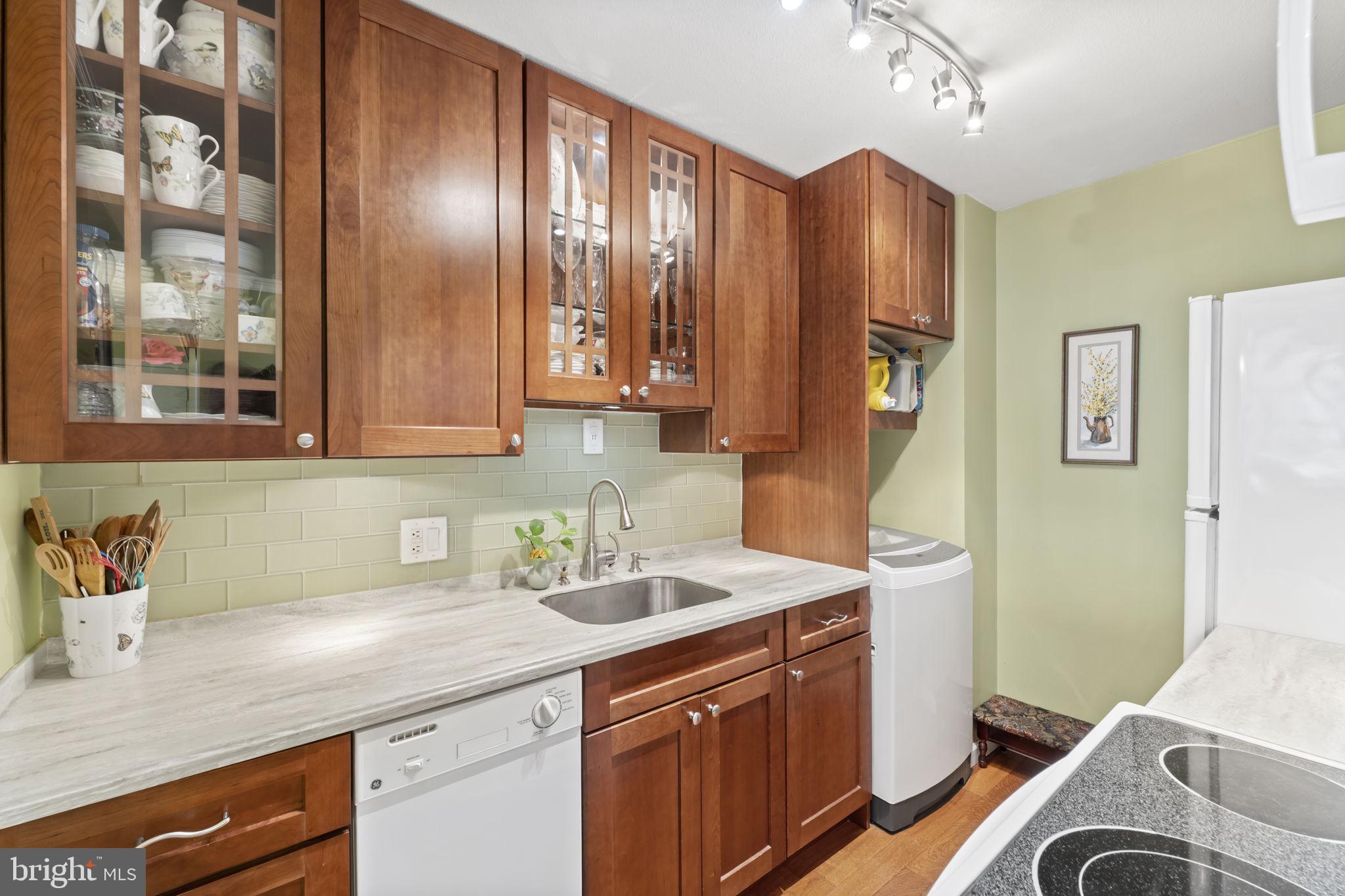 1901 JOHN F KENNEDY BOULEVARD 924