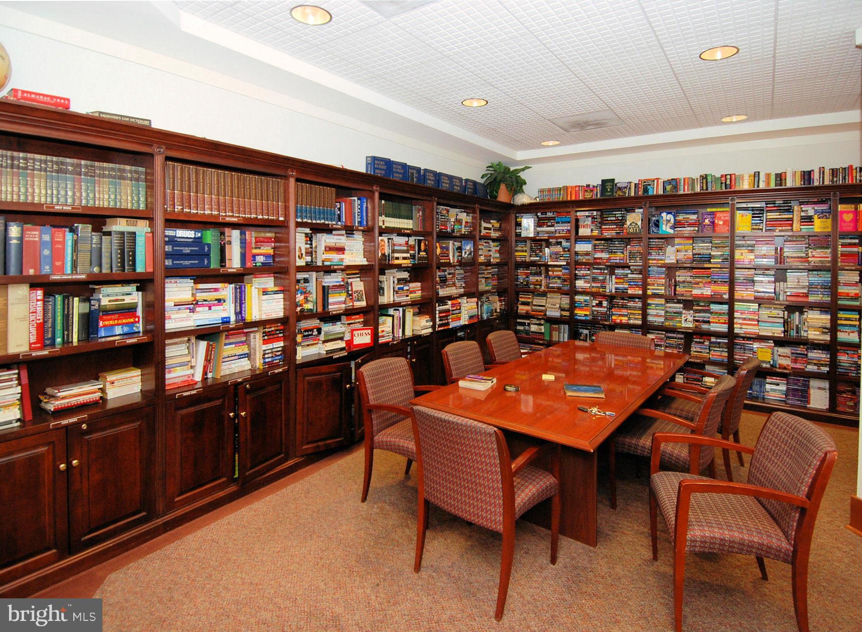 WATERGATE AT LANDMARK - Residential