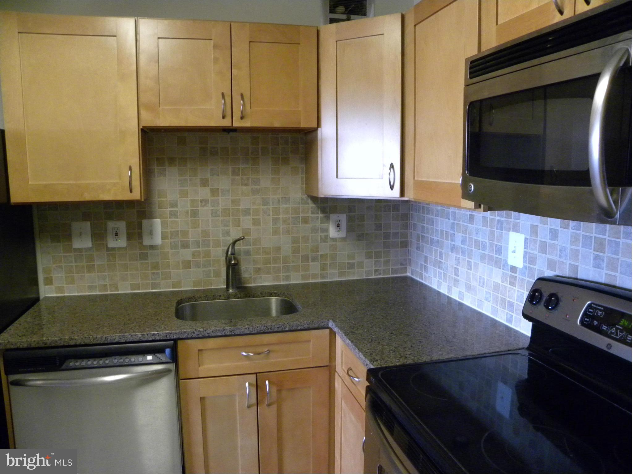 WATERGATE AT LANDMARK - Residential