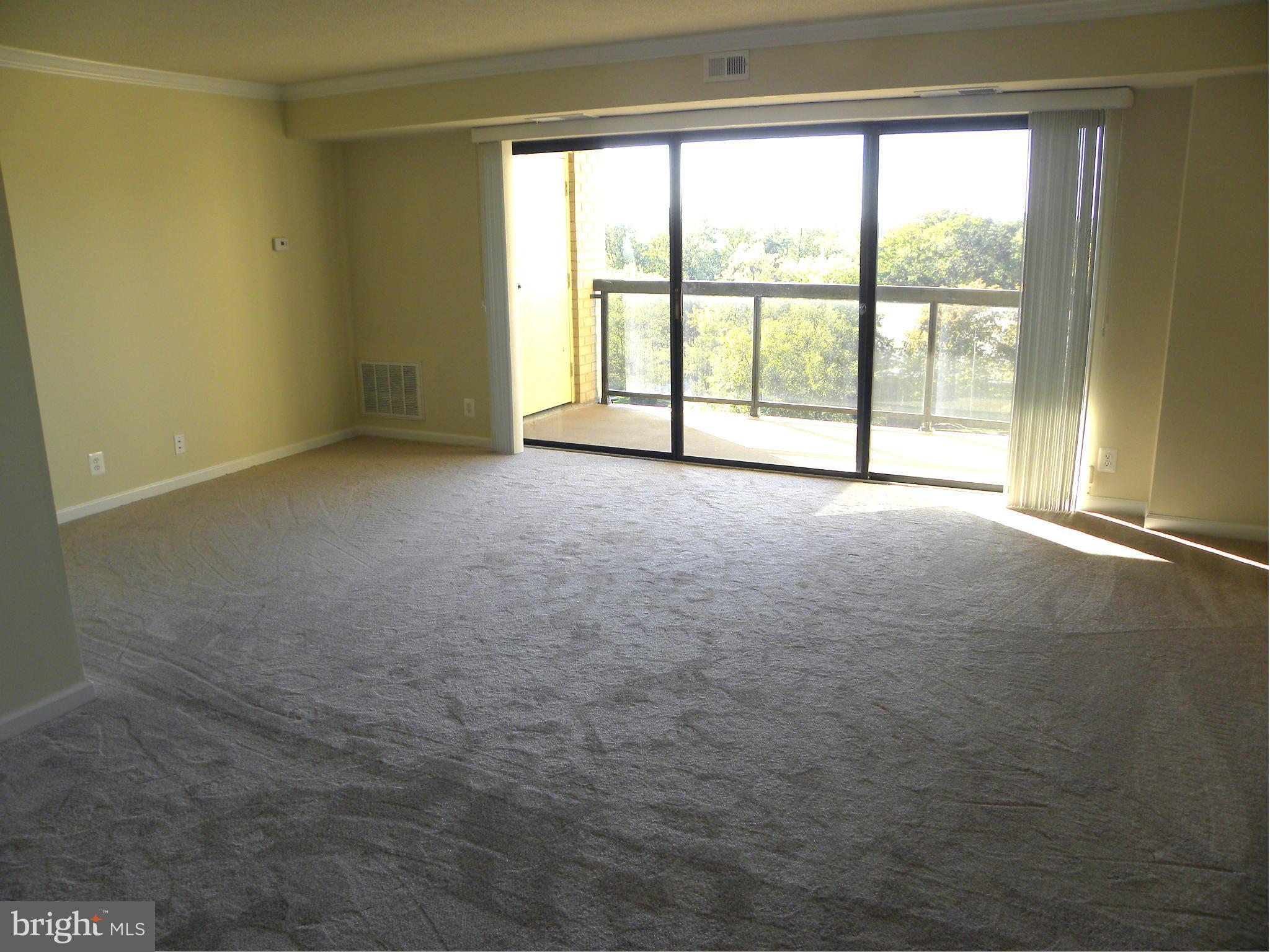 WATERGATE AT LANDMARK - Residential