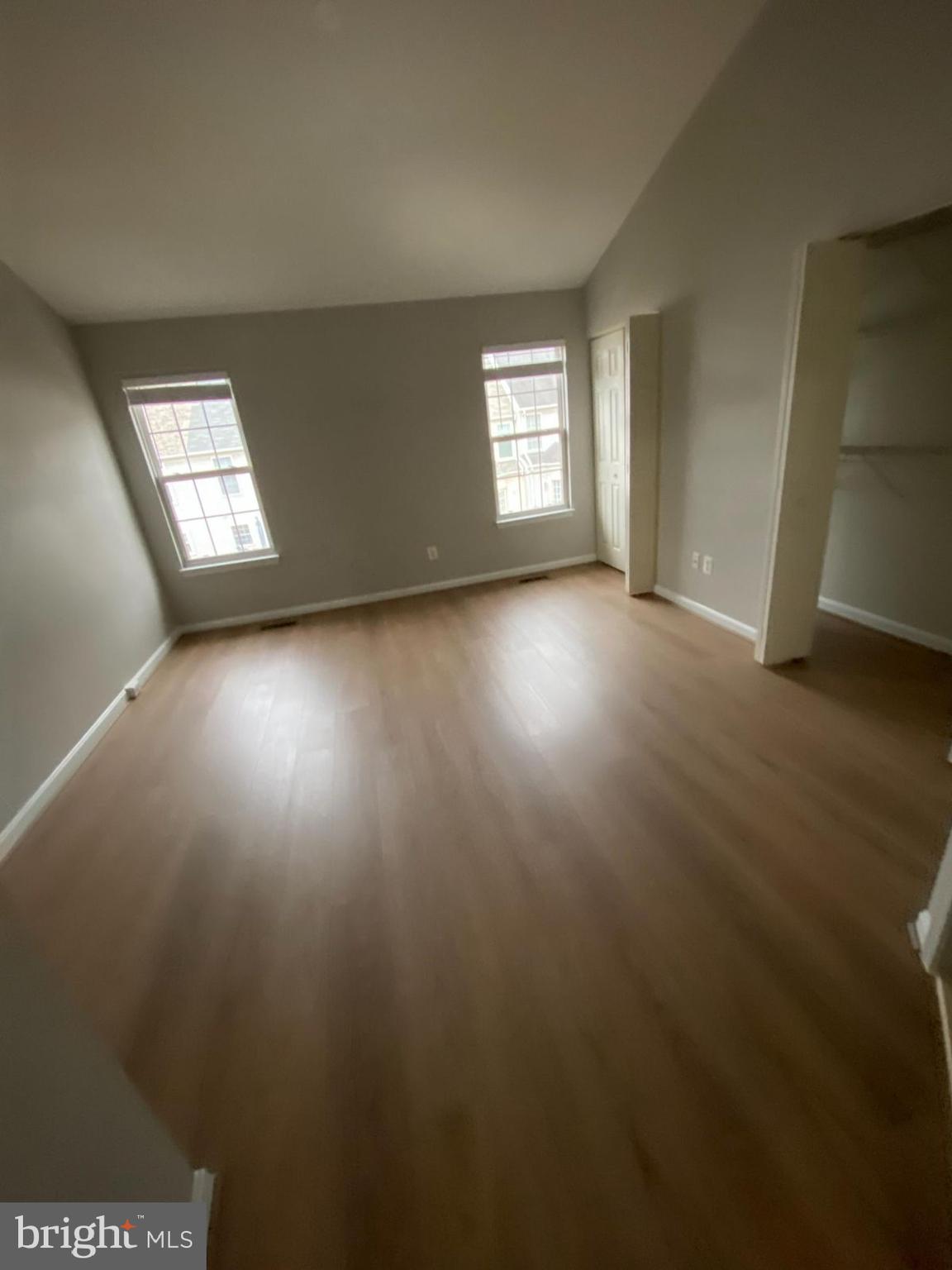 45453 HERITAGE TRAIL SQUARE