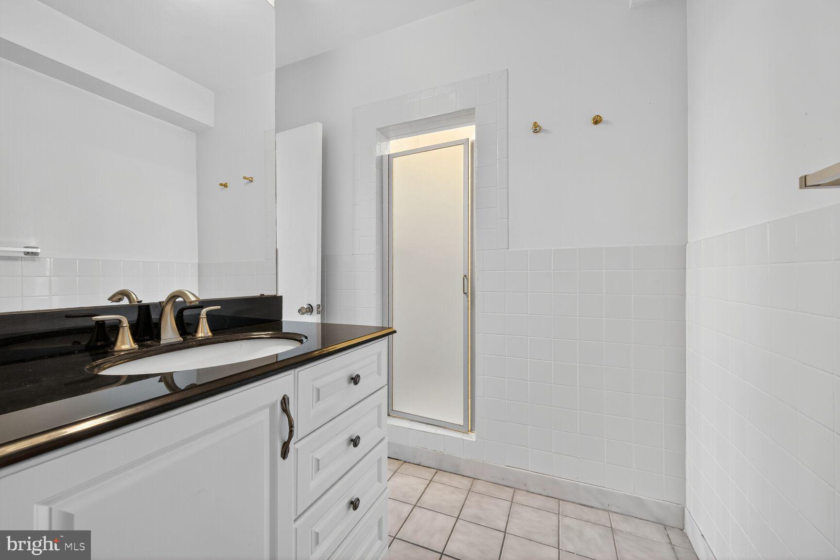 4301 MASSACHUSETTS AVENUE NW 6014