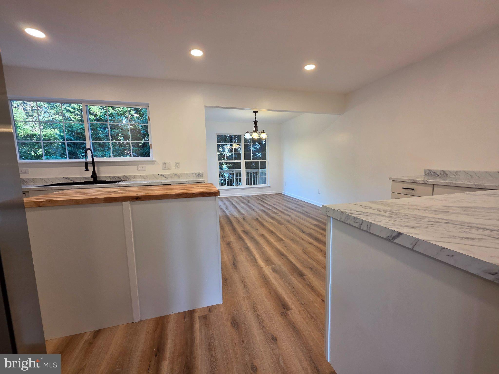 16927 TOMS RIVER LOOP