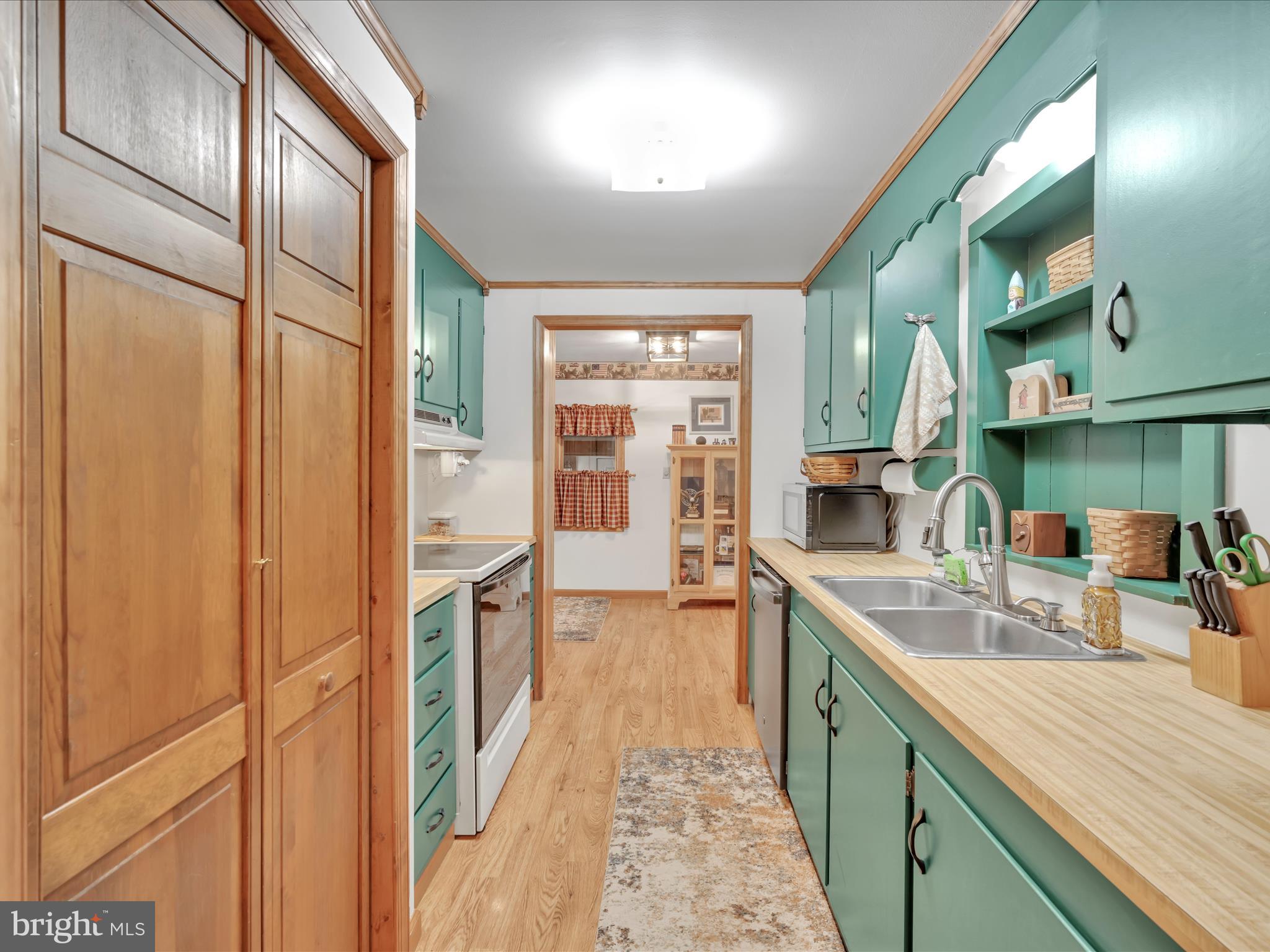 MANHEIM BOROUGH - Residential