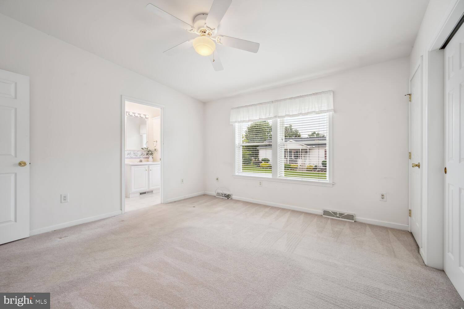 HYDE PARK - Residential