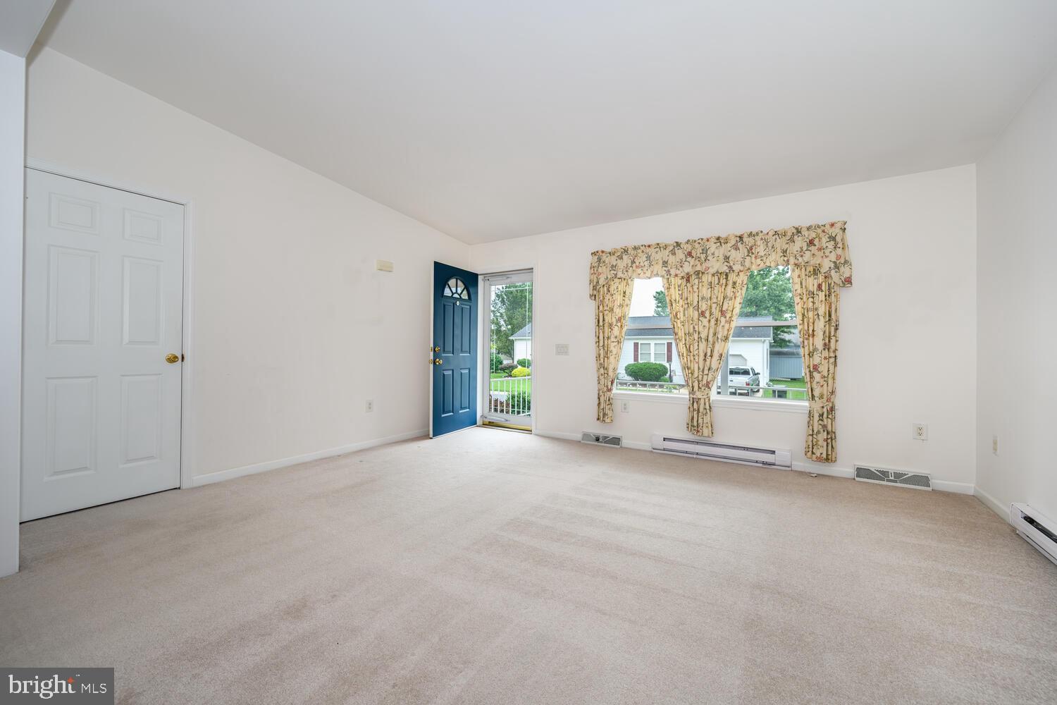 HYDE PARK - Residential