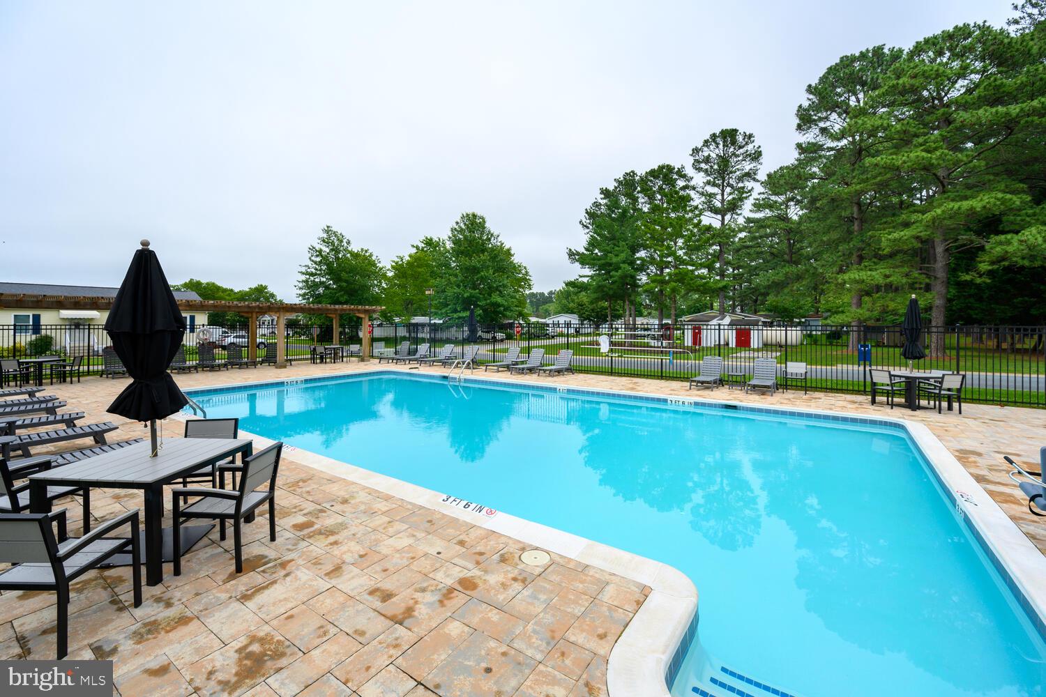 HYDE PARK - Residential