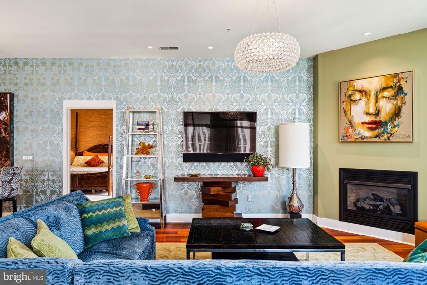 This masterfully designed and exceptionally upgraded corner three bedroom plus den, three bath residence with parking is not to be missed. Perfectly located in Washington Square West, this pet-friendly residence is steps away from fine dining, one-of-a-kind shopping, Jefferson University, and Washington Square.