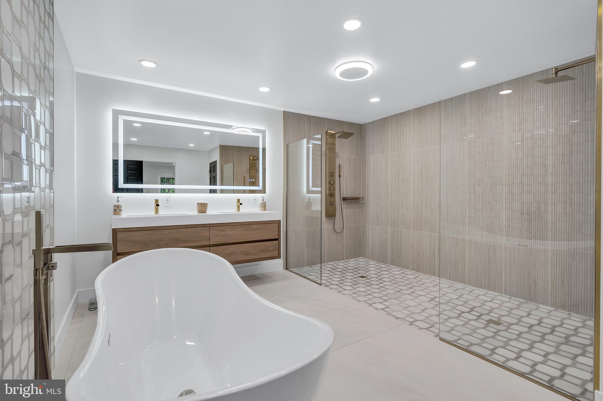 BRADLEY HILLS - Residential