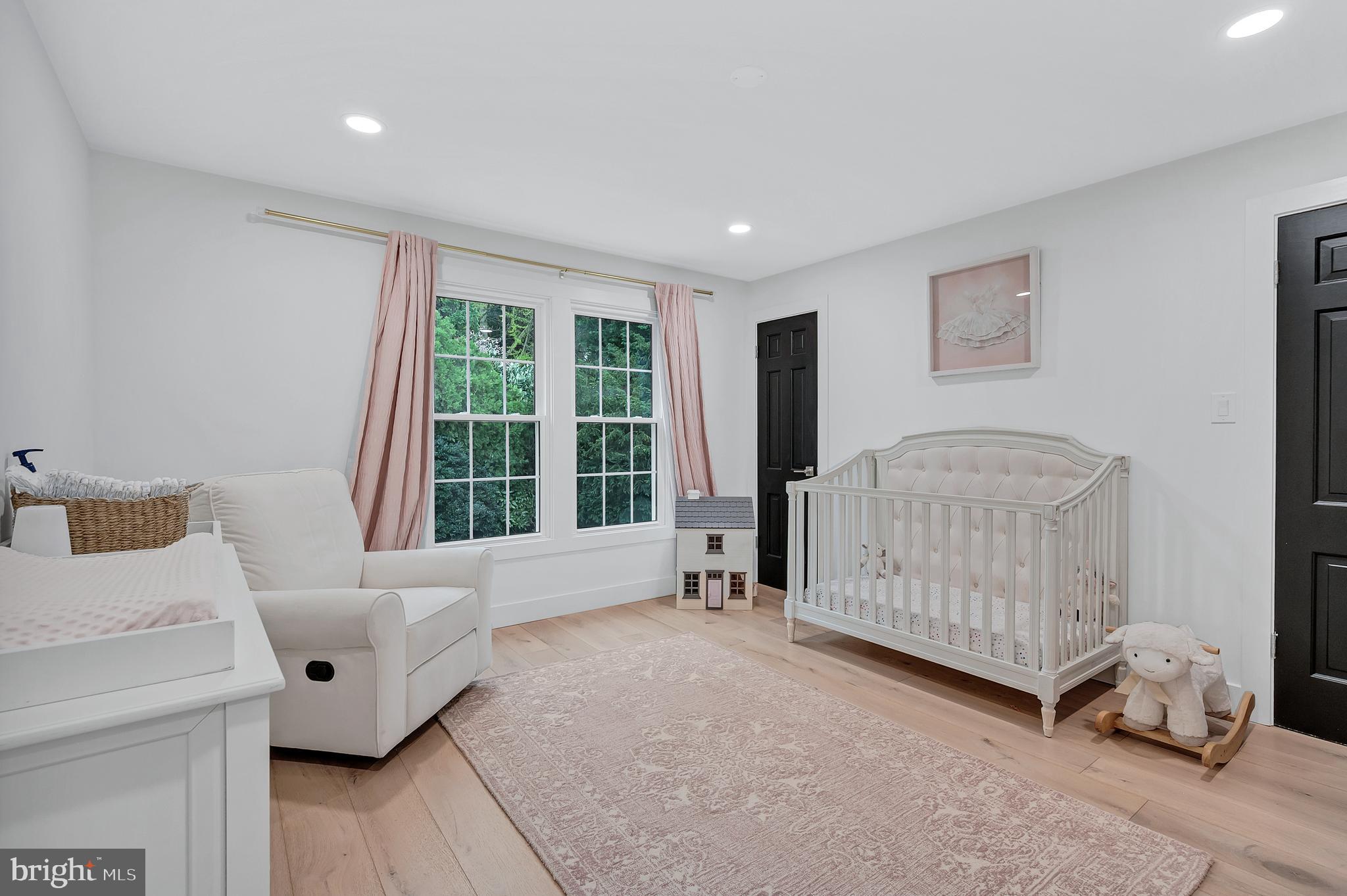 BRADLEY HILLS - Residential