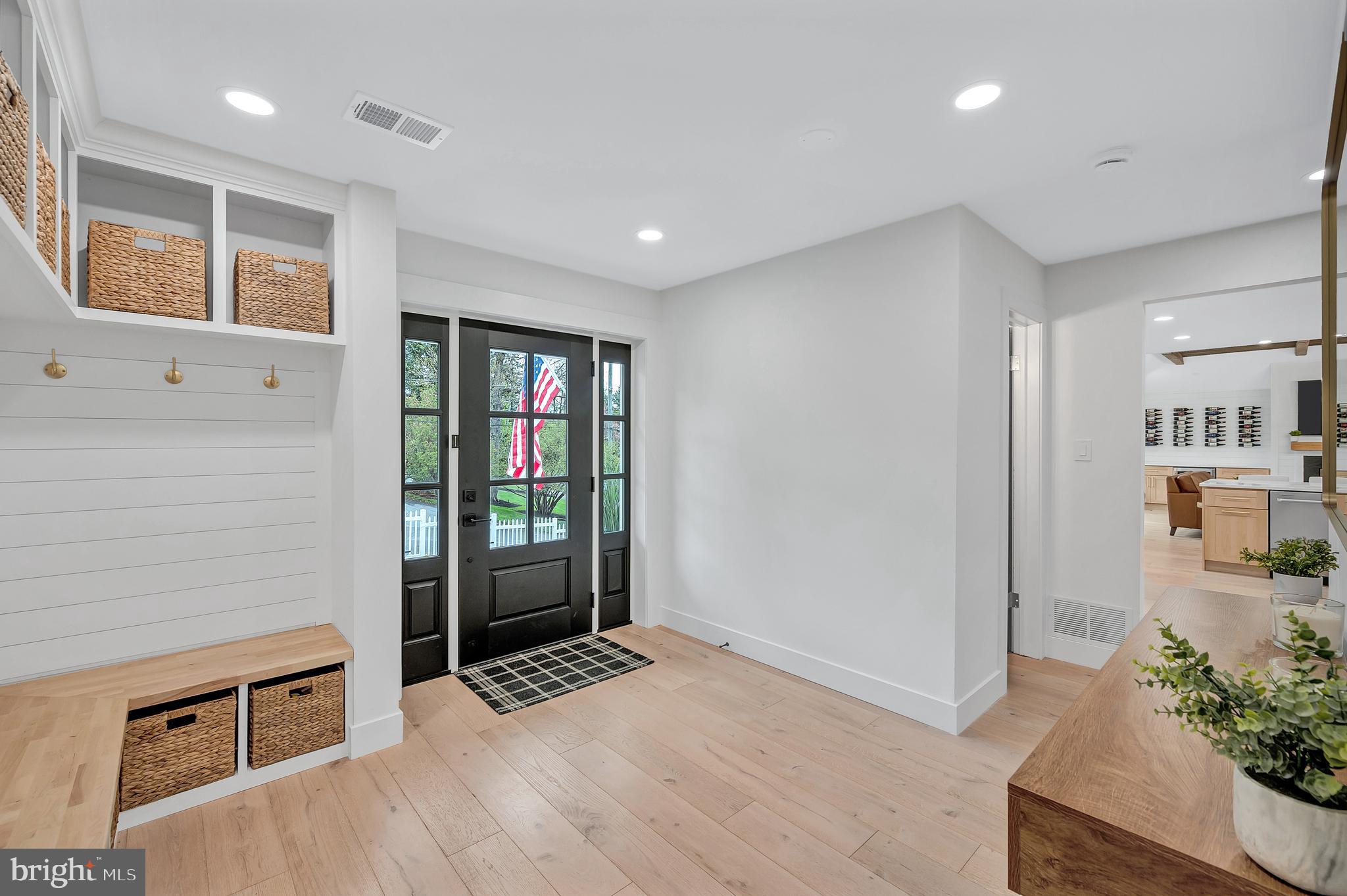 BRADLEY HILLS - Residential