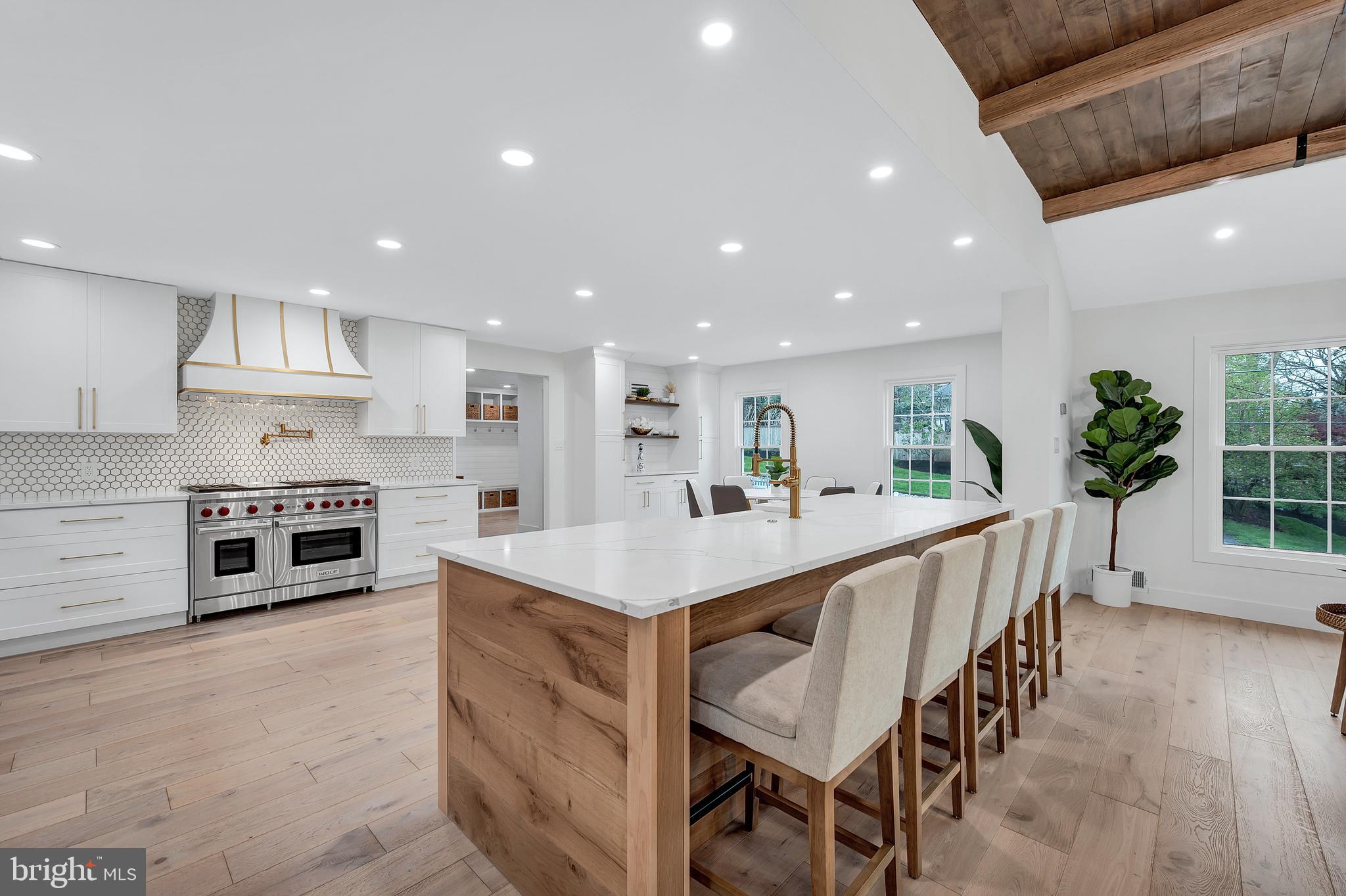 BRADLEY HILLS - Residential