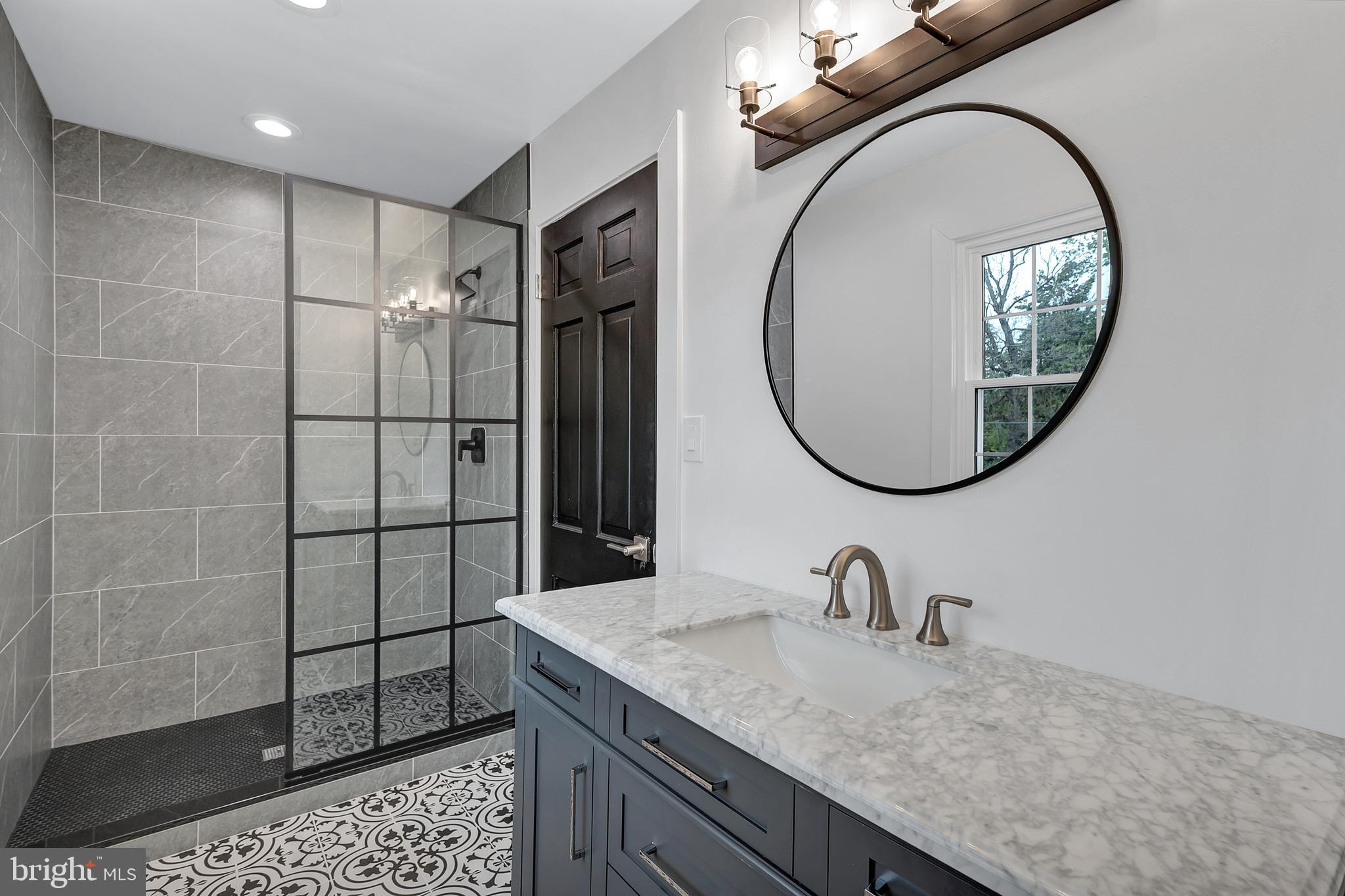 BRADLEY HILLS - Residential