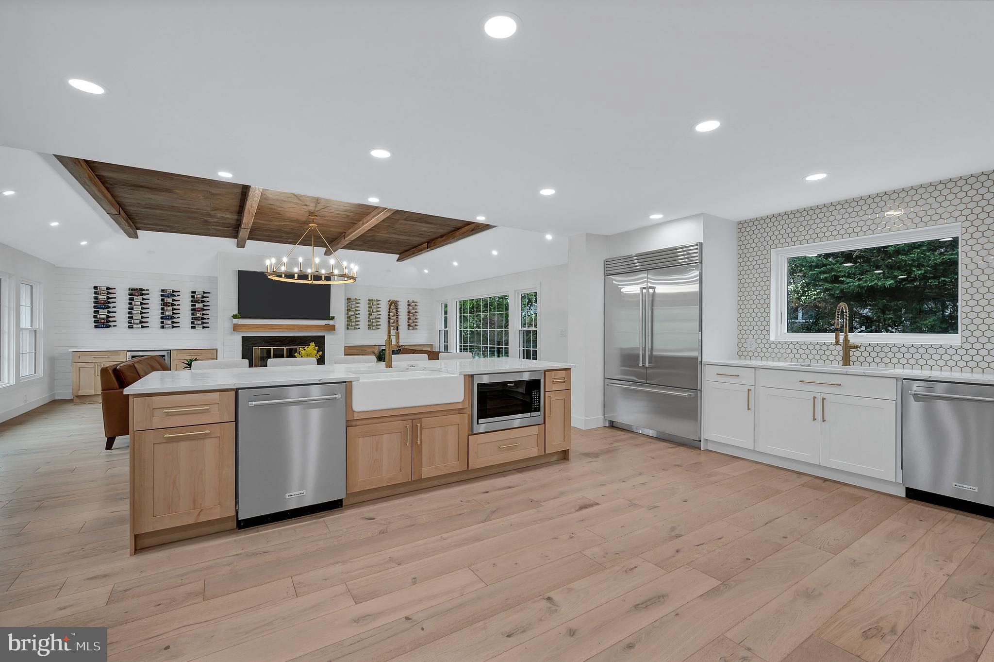 BRADLEY HILLS - Residential