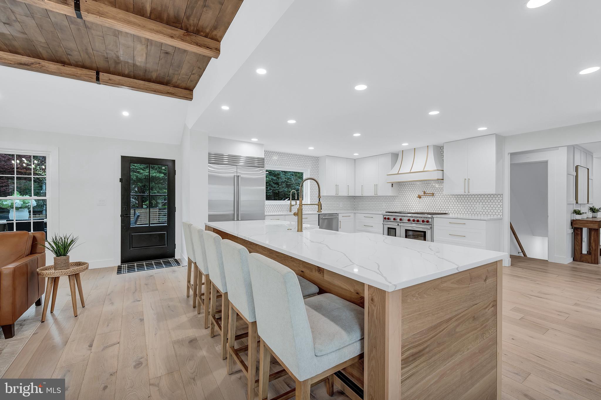 BRADLEY HILLS - Residential