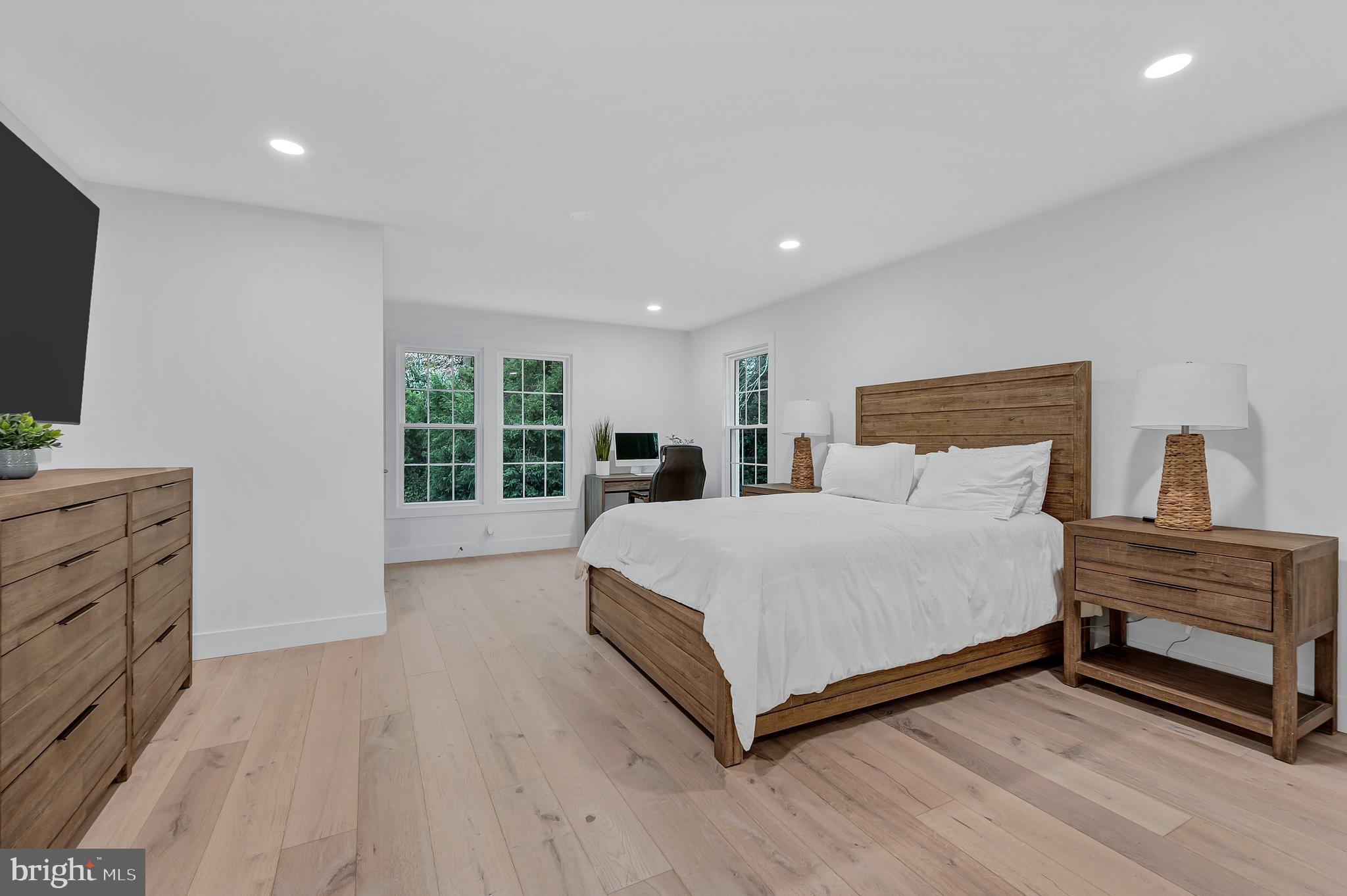 BRADLEY HILLS - Residential