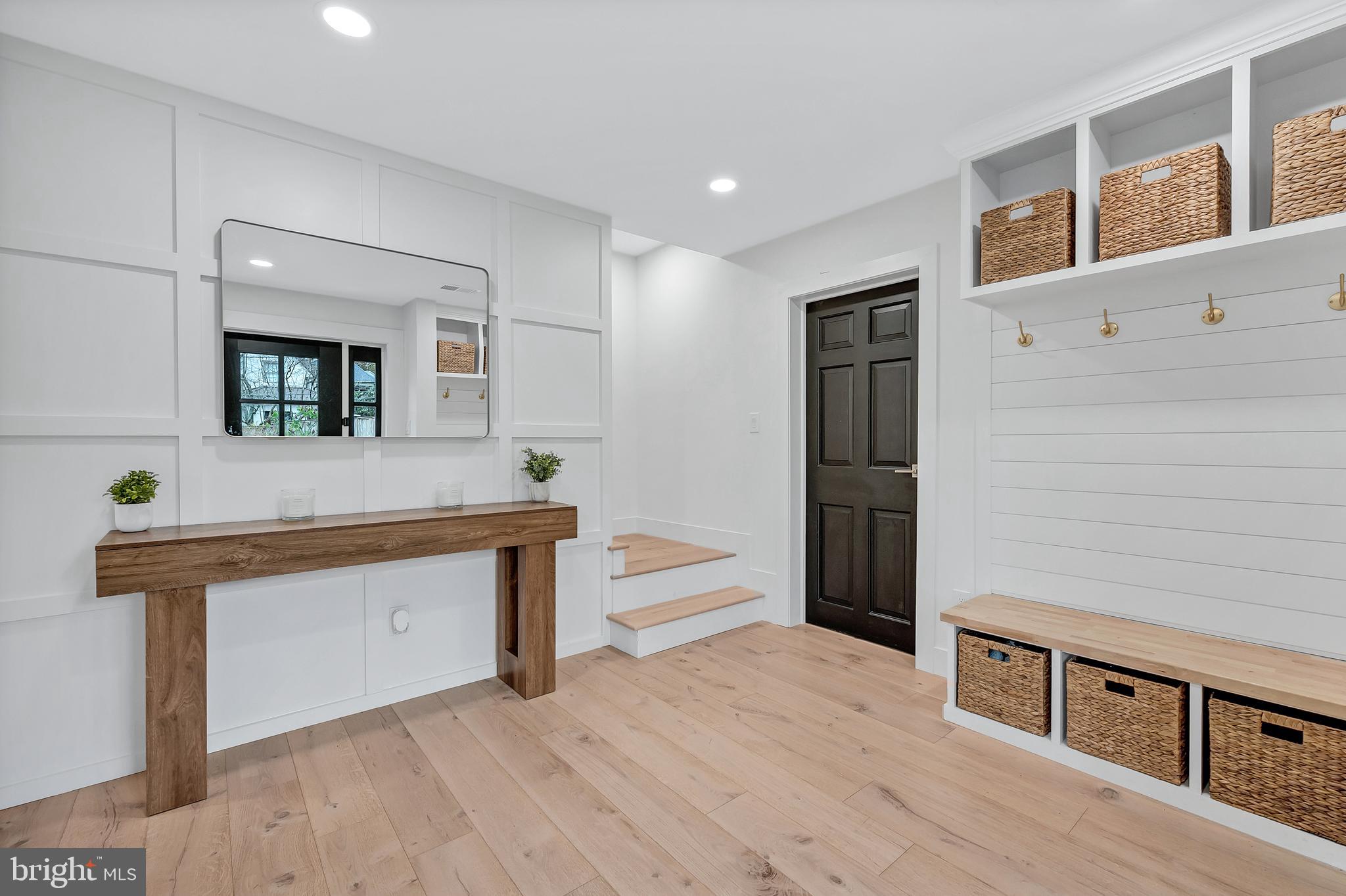 BRADLEY HILLS - Residential