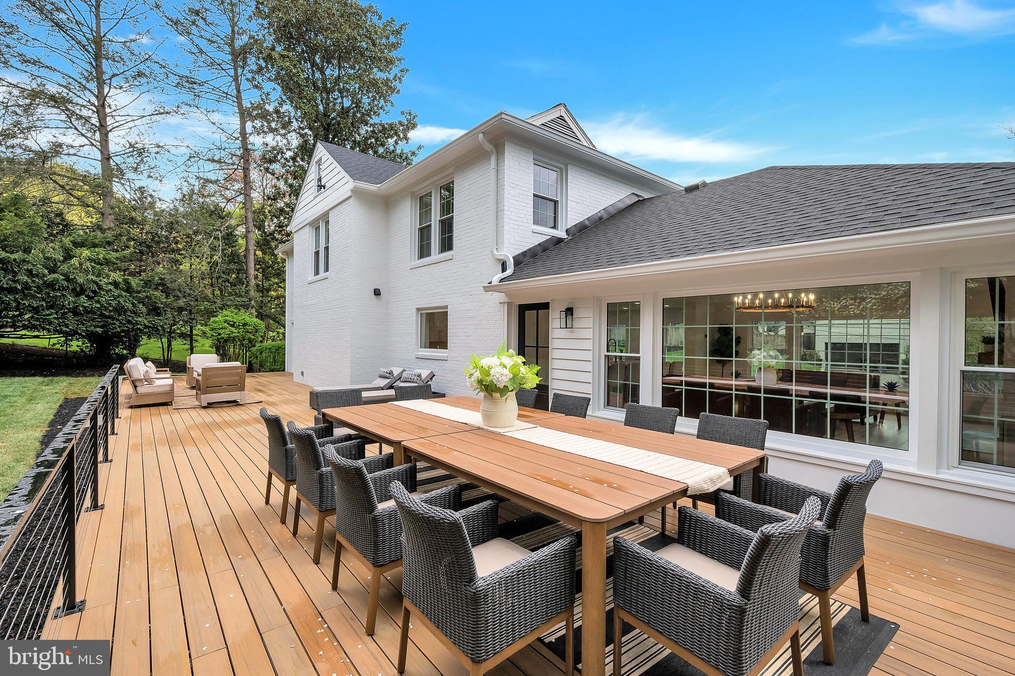 BRADLEY HILLS - Residential