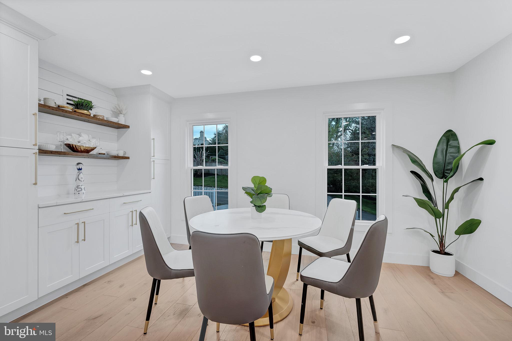 BRADLEY HILLS - Residential