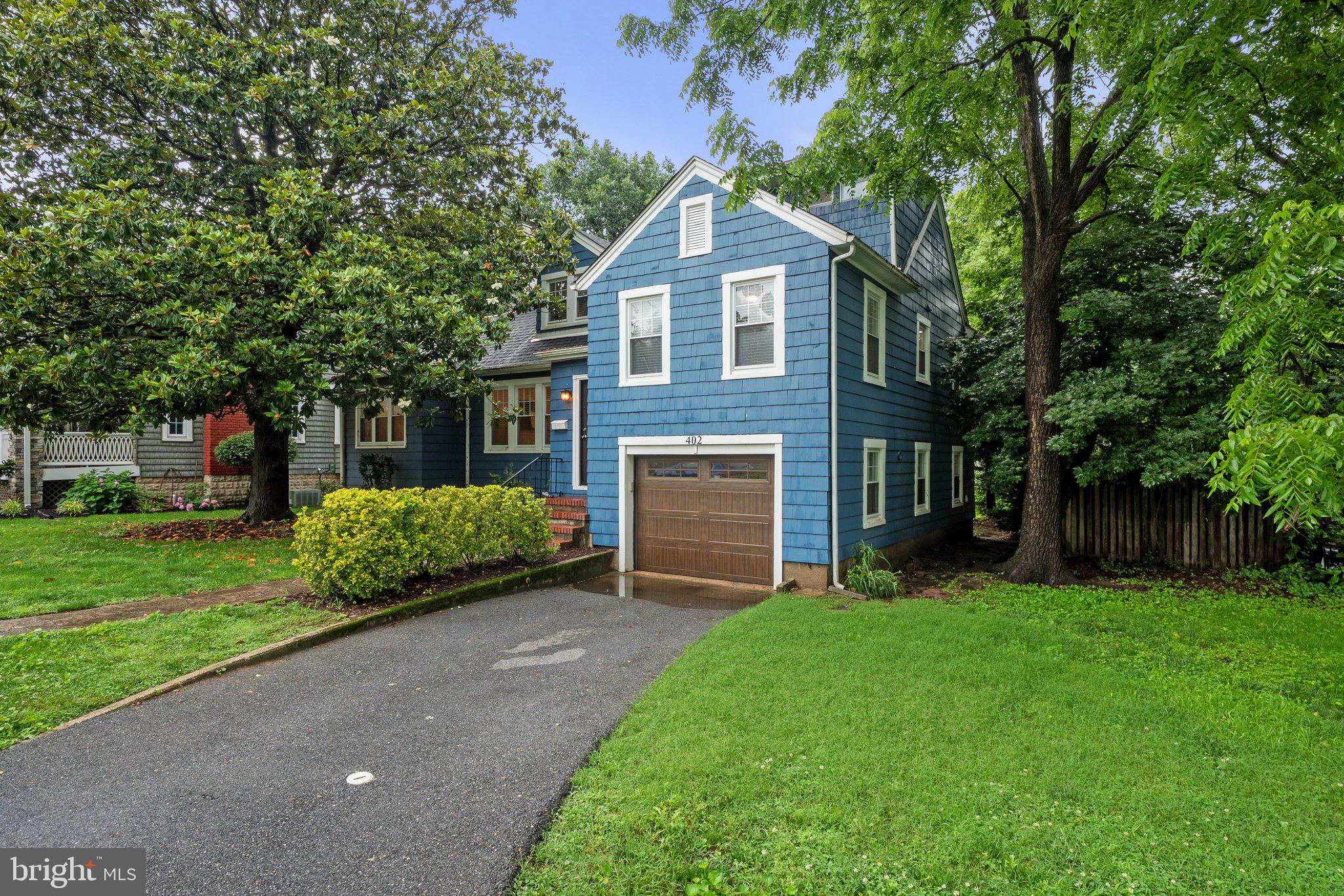 402 FOREST VIEW ROAD