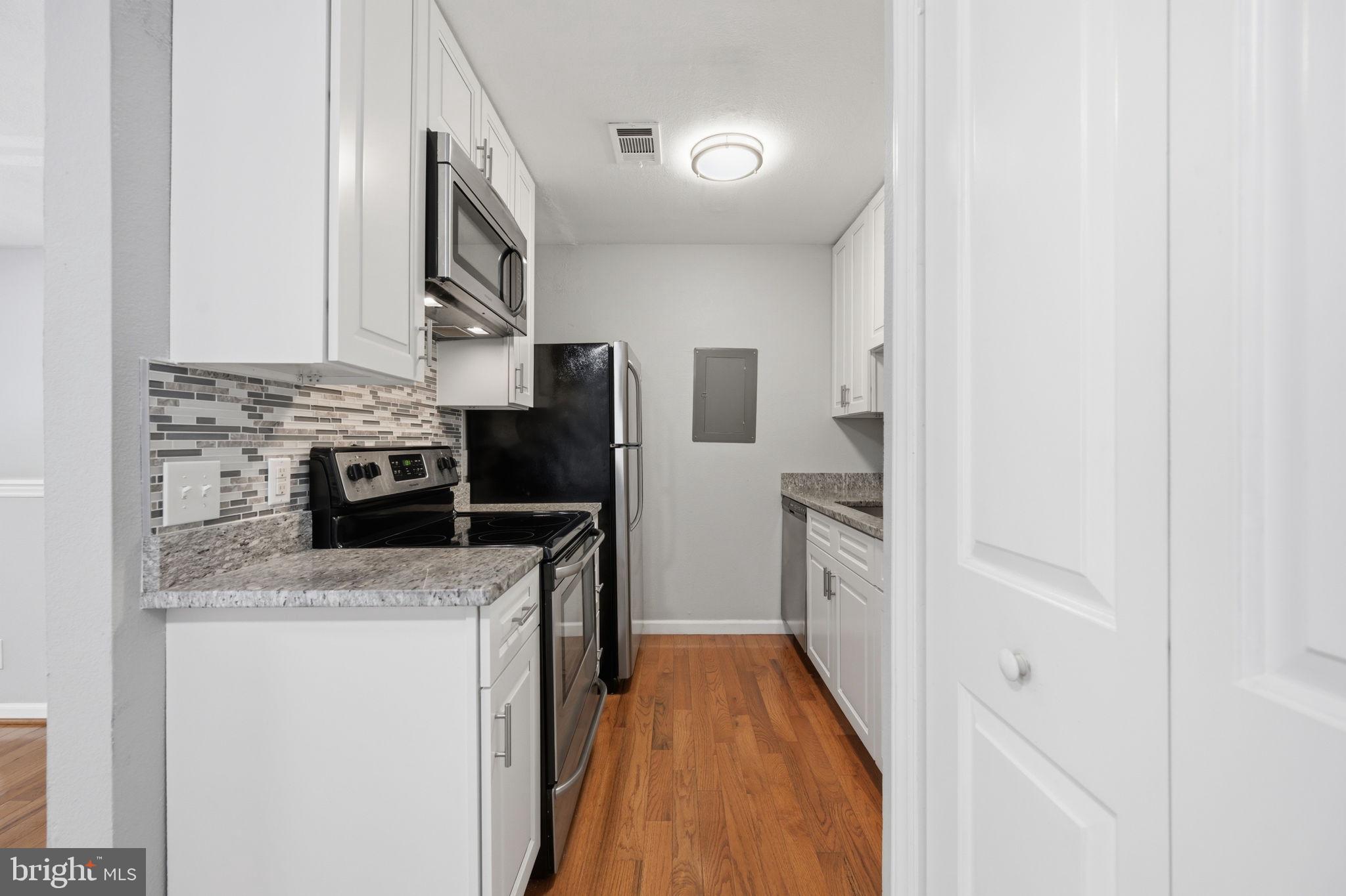 10703 HAMPTON MILL TERRACE 100