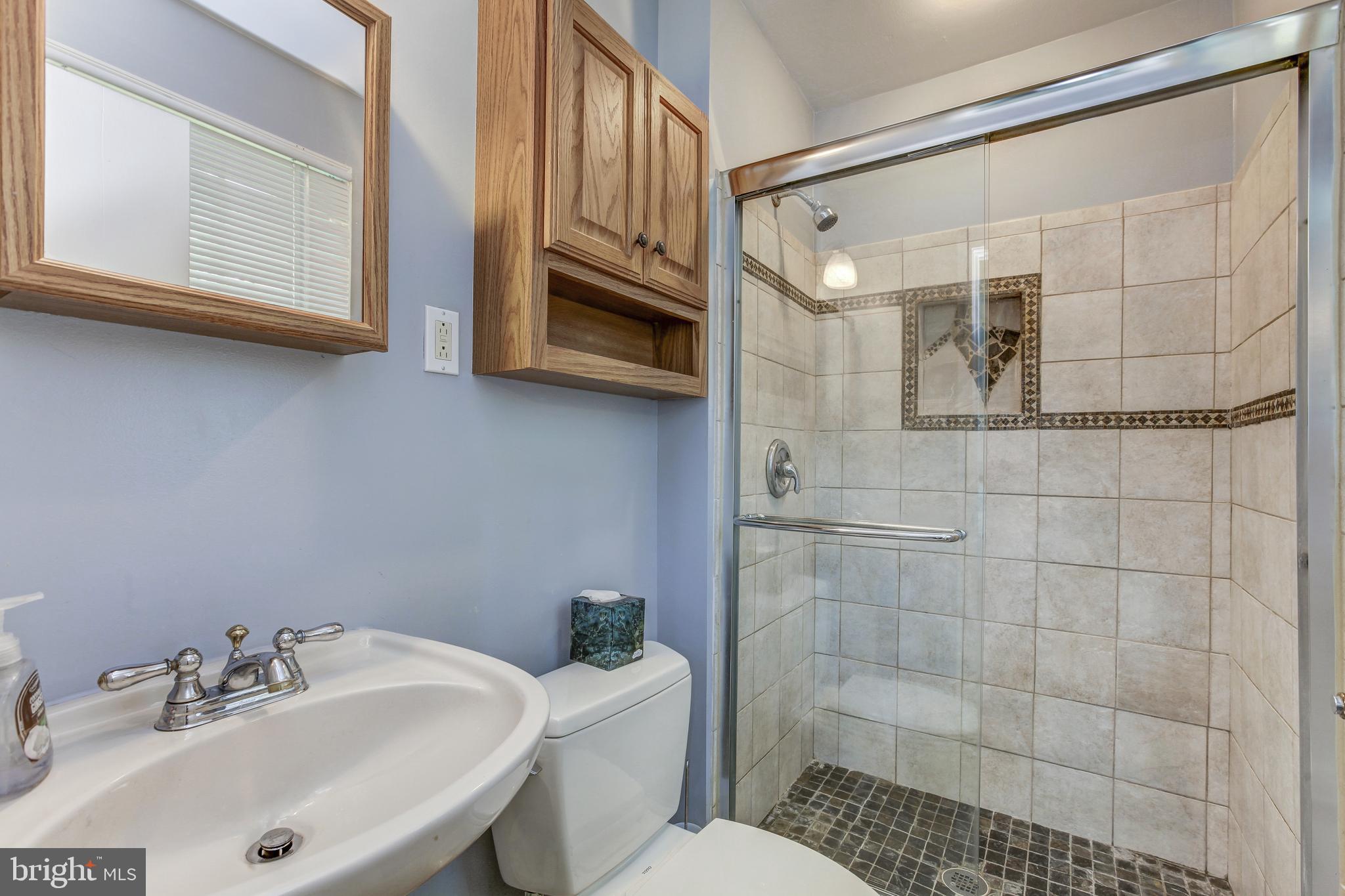 PT OLNEY OUT RES 2 - Residential