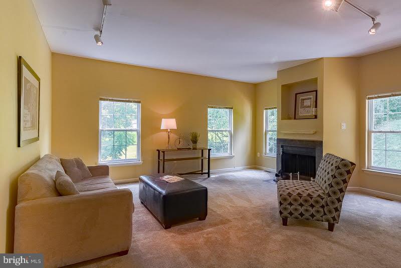 GAITHERSBURG TOWN - Residential