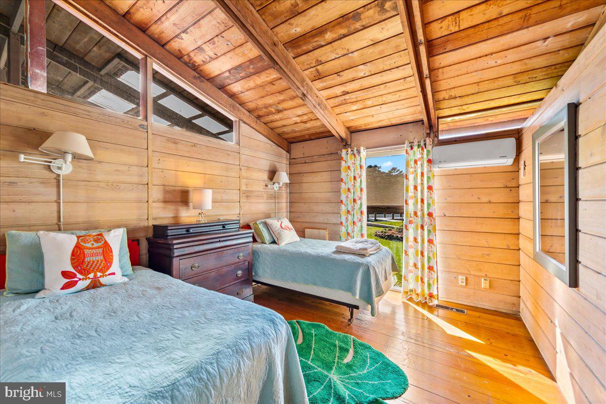 NORTH SHORES - Residential