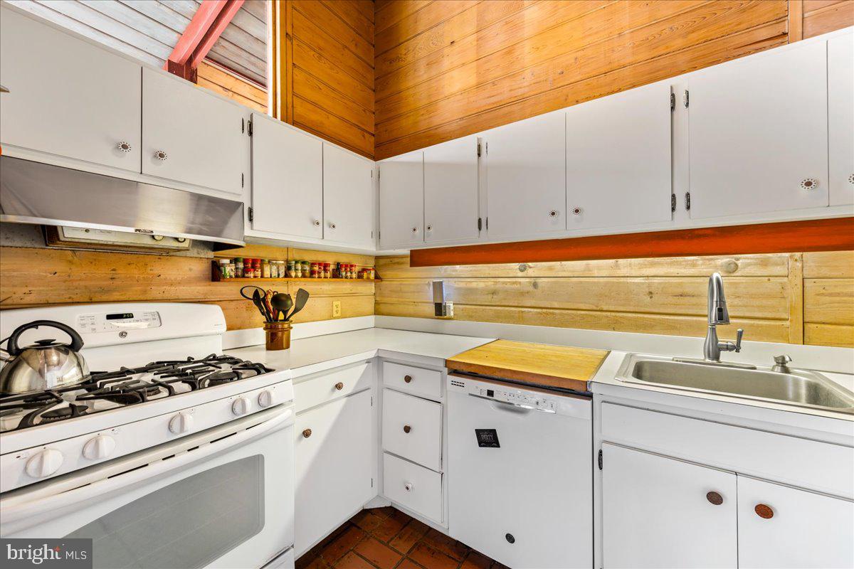 NORTH SHORES - Residential