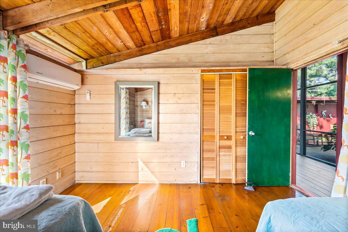 NORTH SHORES - Residential