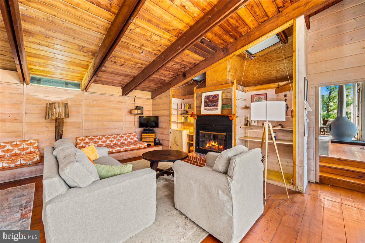 NORTH SHORES - Residential