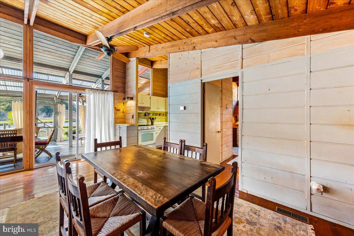 NORTH SHORES - Residential