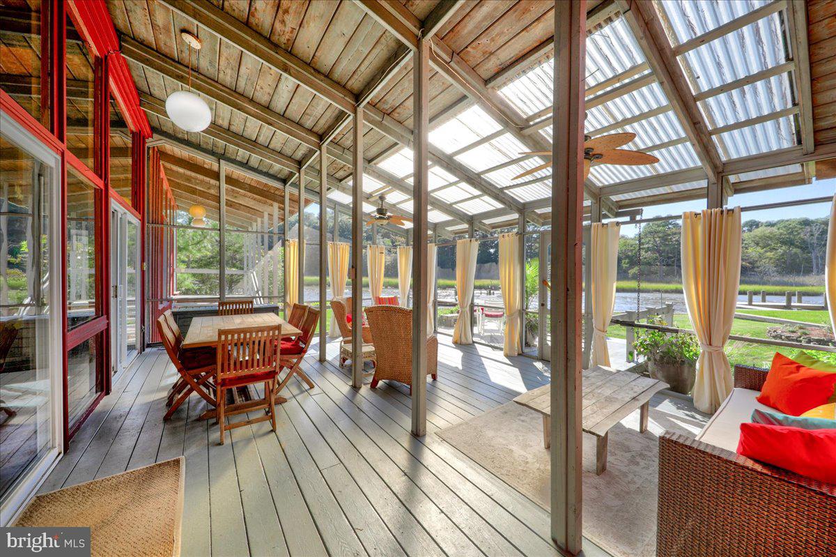 NORTH SHORES - Residential