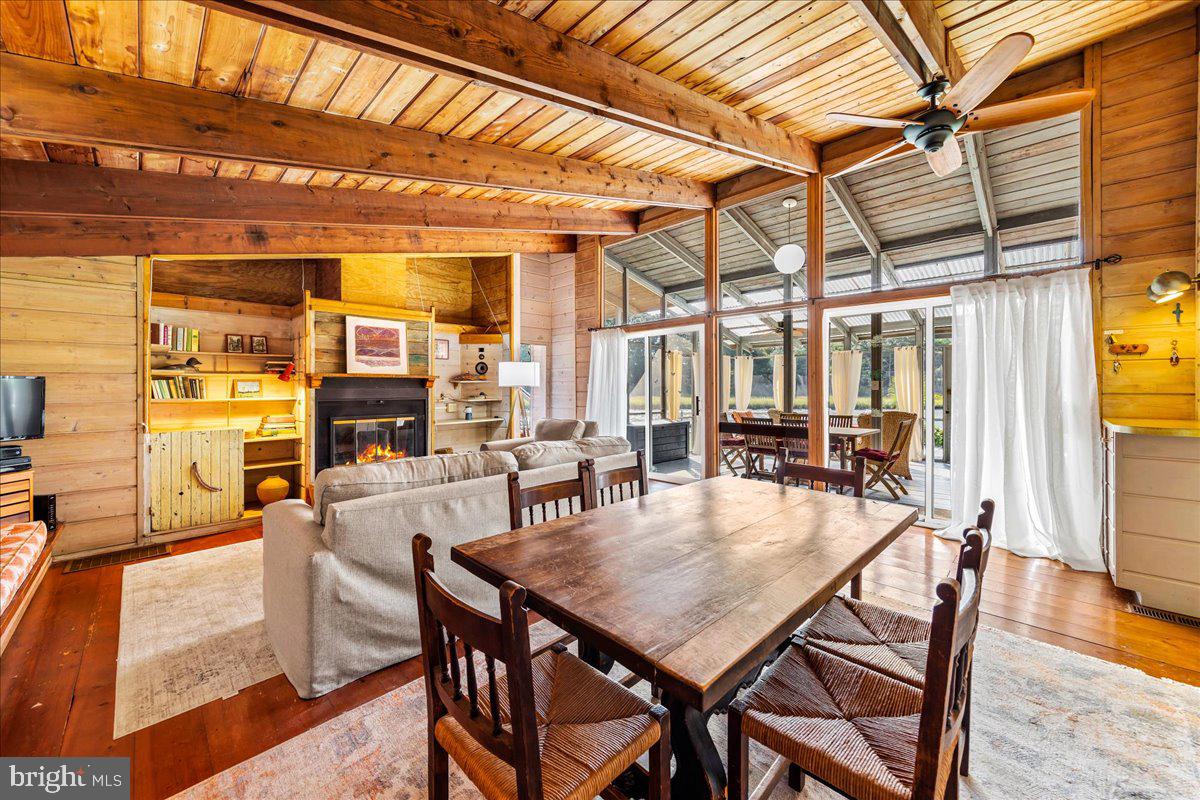 NORTH SHORES - Residential