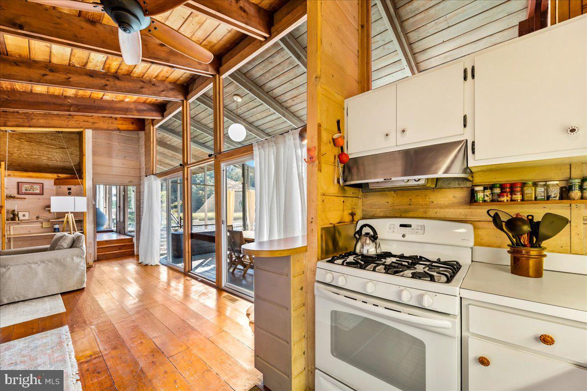 NORTH SHORES - Residential