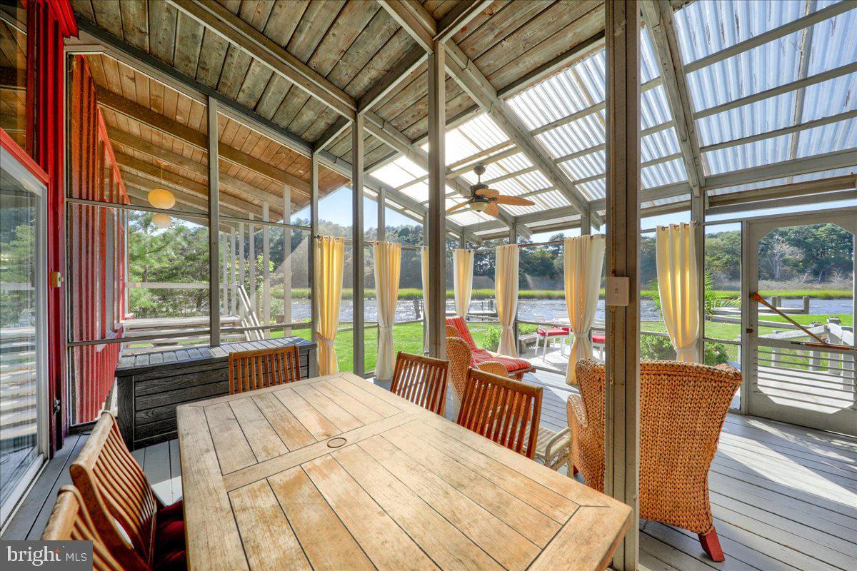 NORTH SHORES - Residential