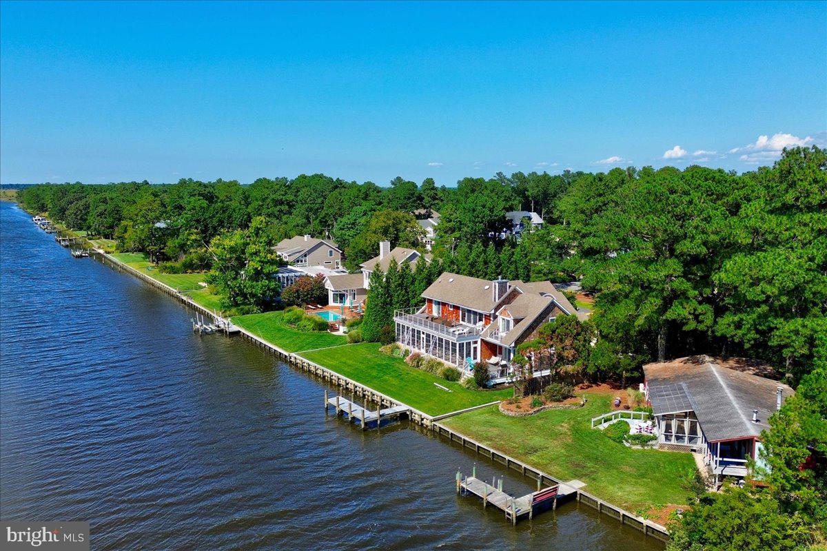 NORTH SHORES - Residential