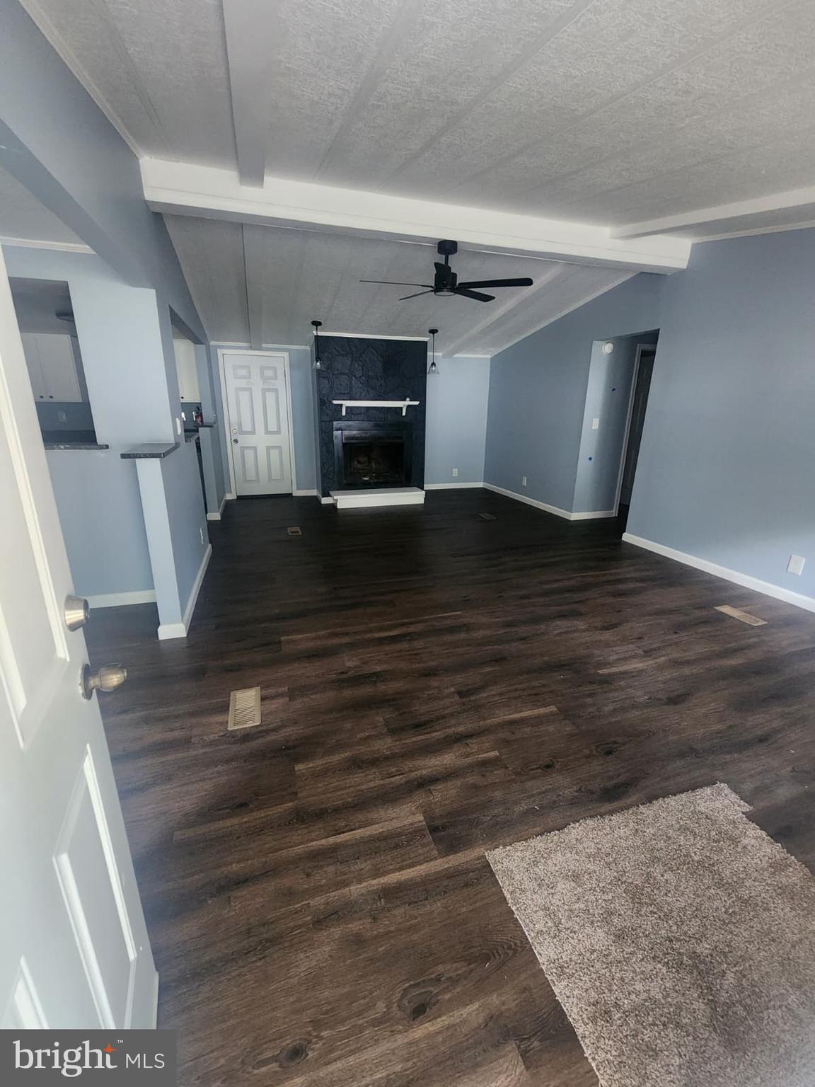 10 CEDARWOOD DRIVE