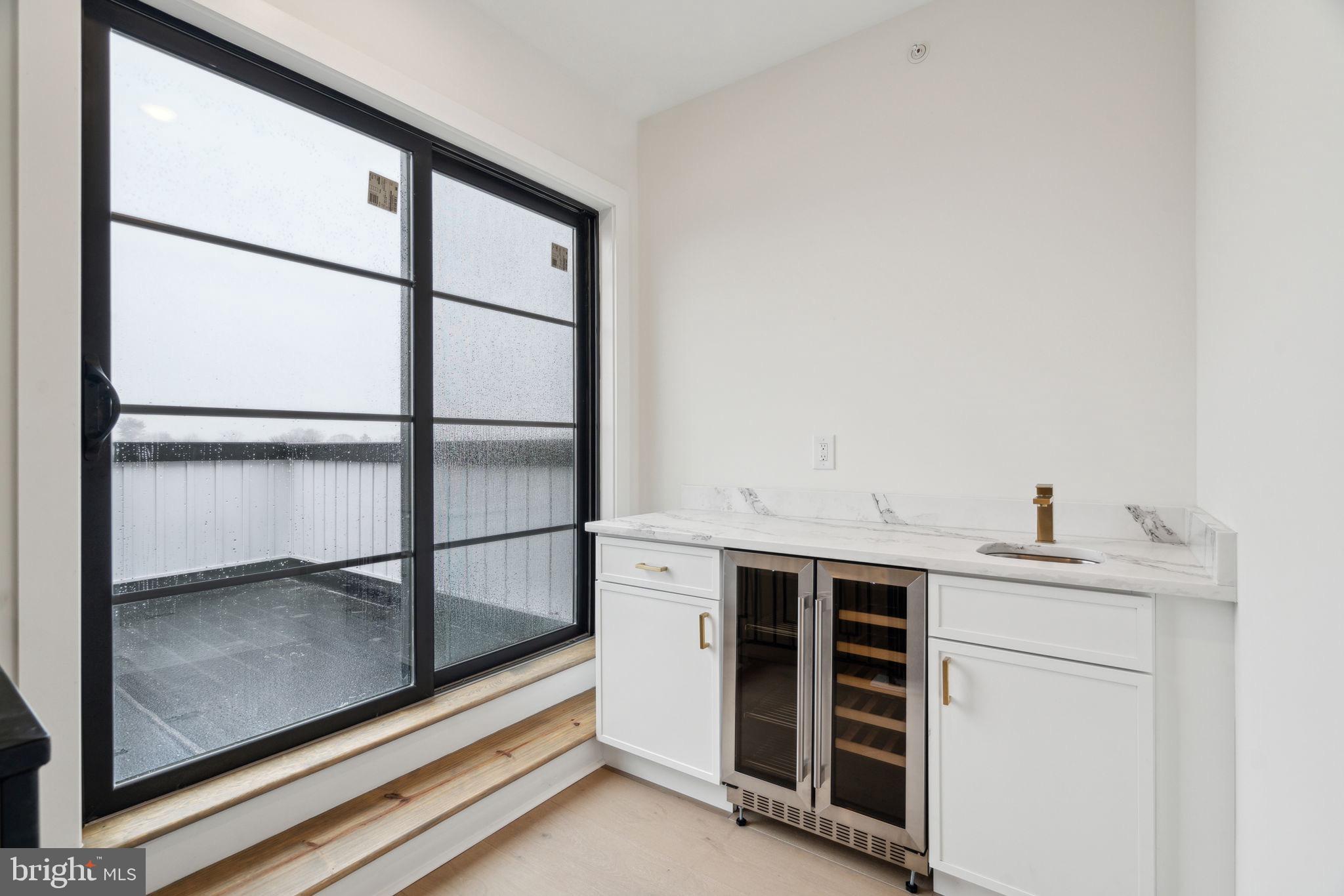 ROXBOROUGH - Residential Lease