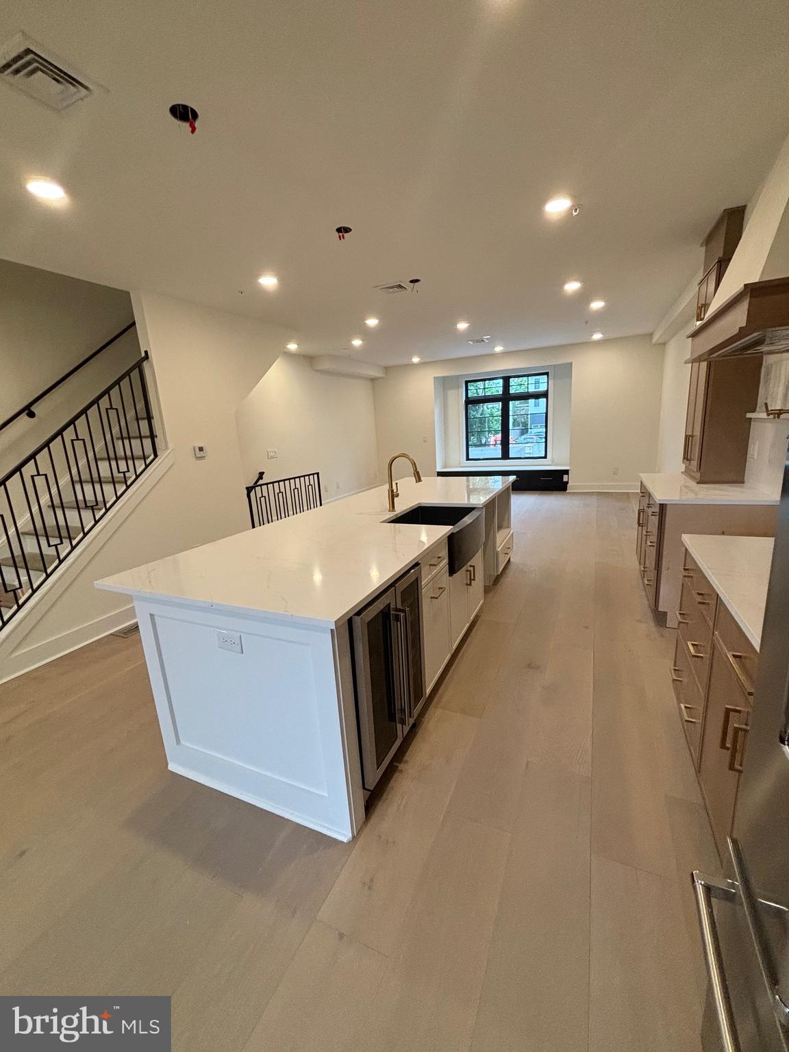 ROXBOROUGH - Residential Lease