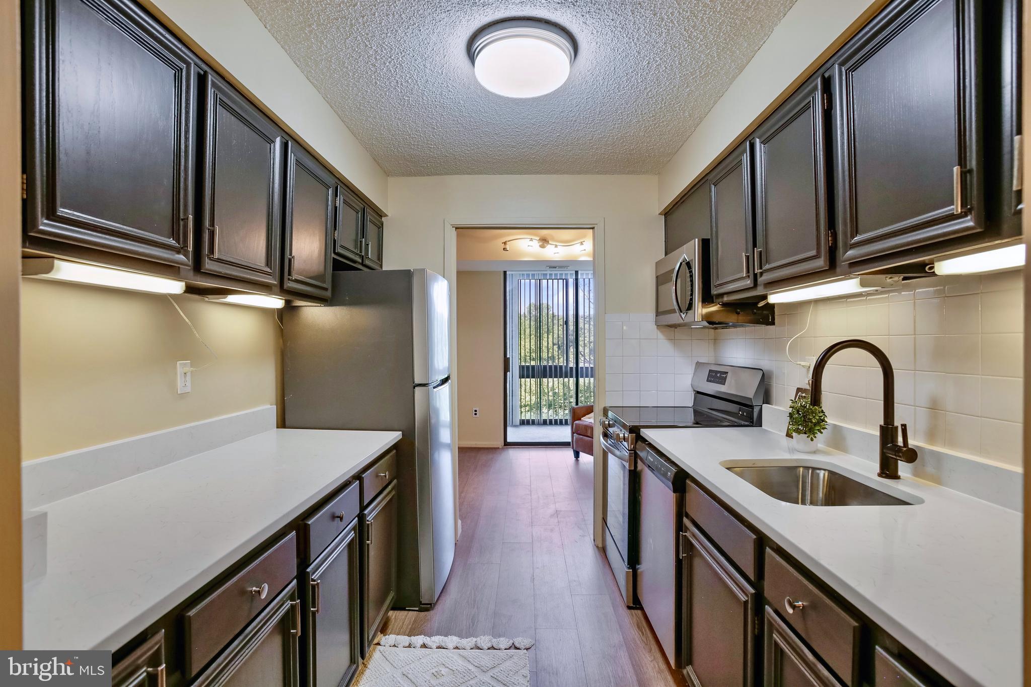 5300 HOLMES RUN PARKWAY 407