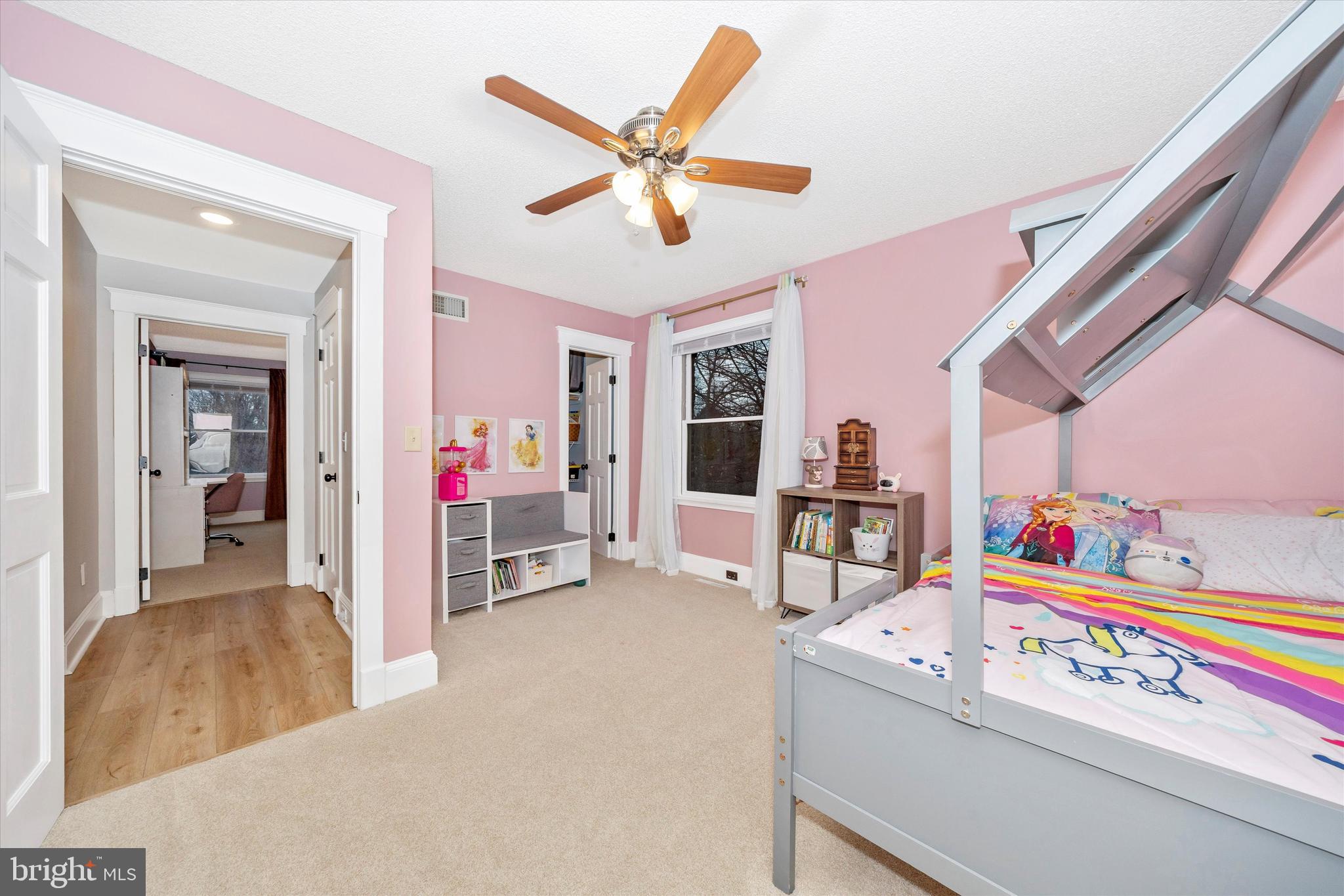 SWAN POND - Residential