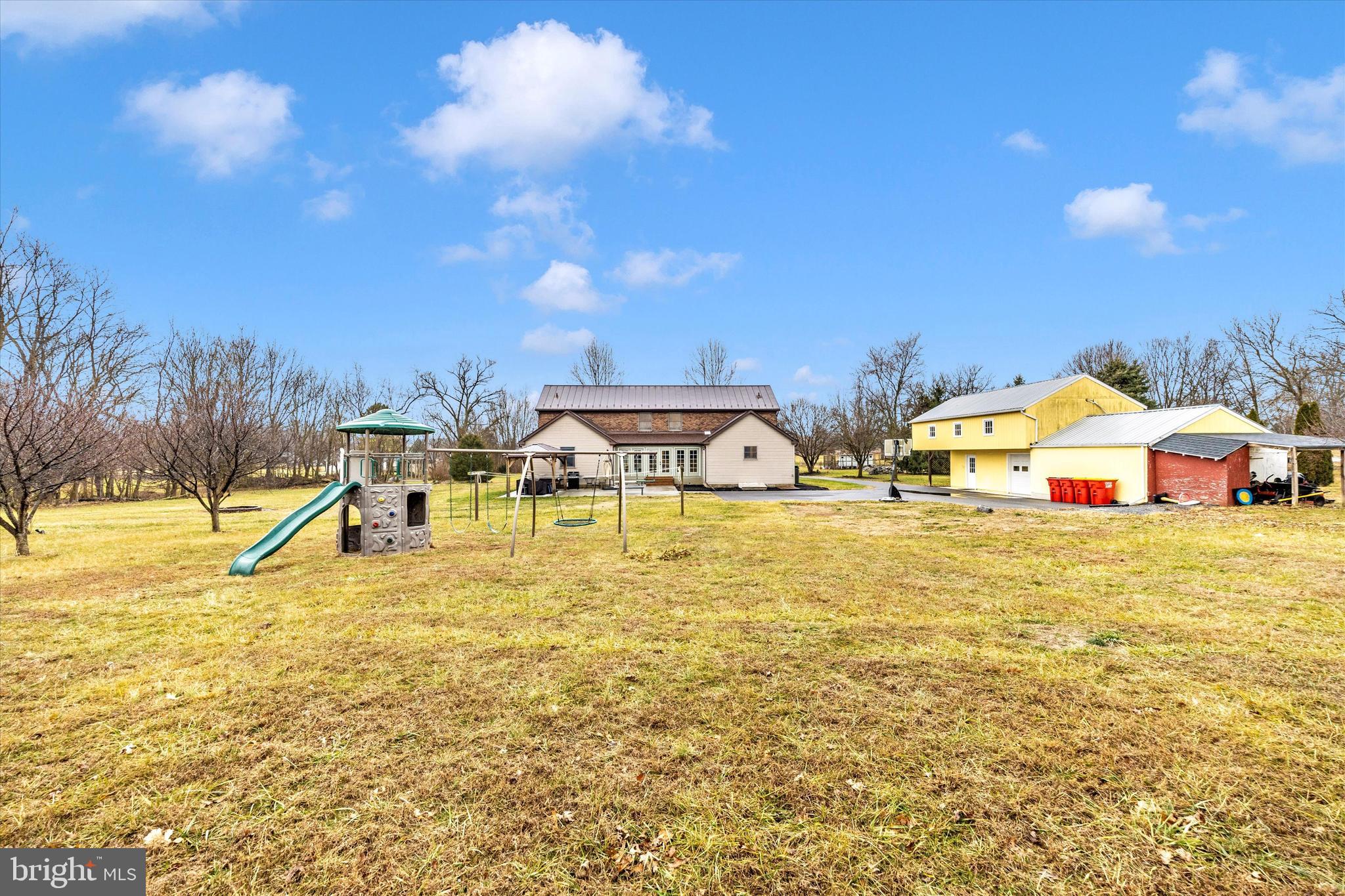 SWAN POND - Residential