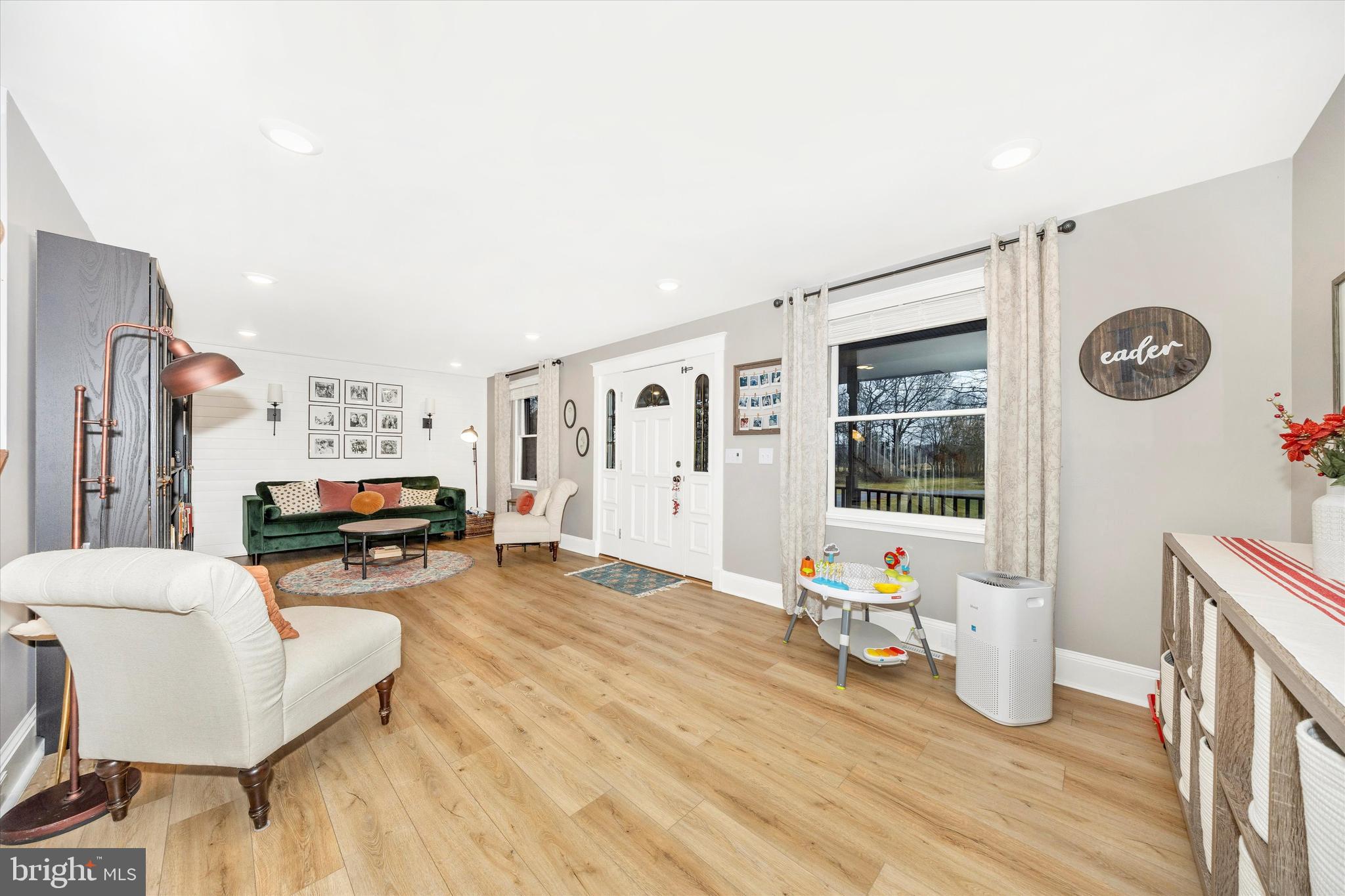 SWAN POND - Residential