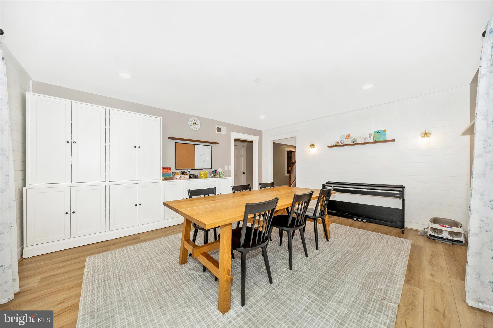 SWAN POND - Residential