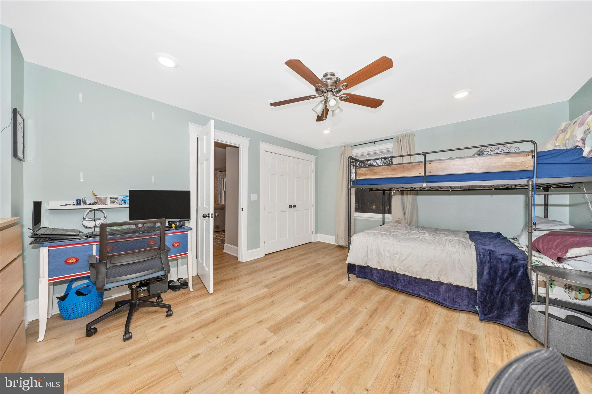 SWAN POND - Residential