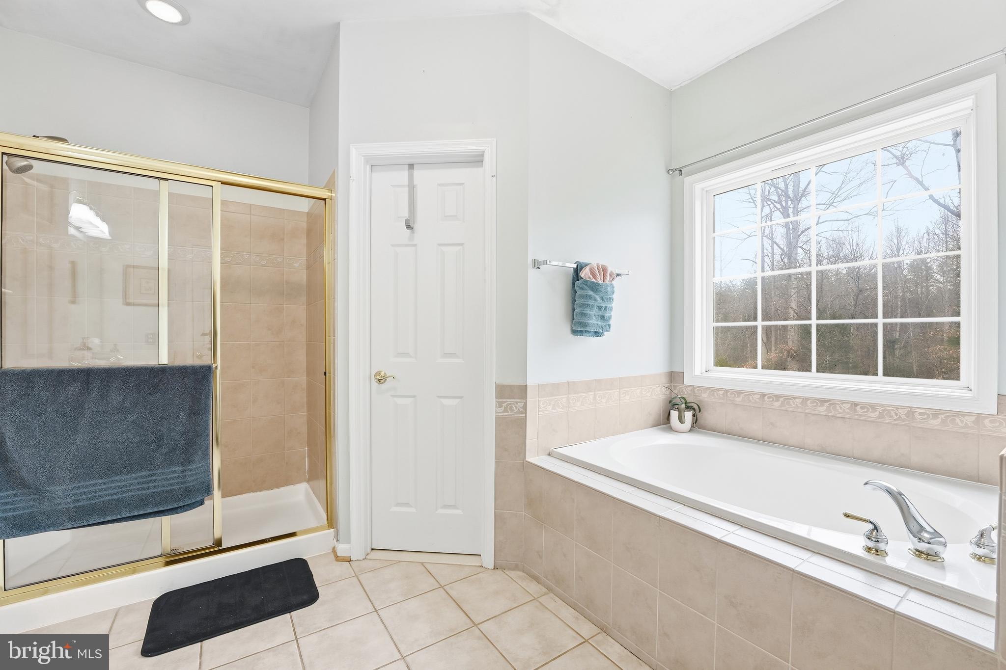 FOX RIDGE - Residential