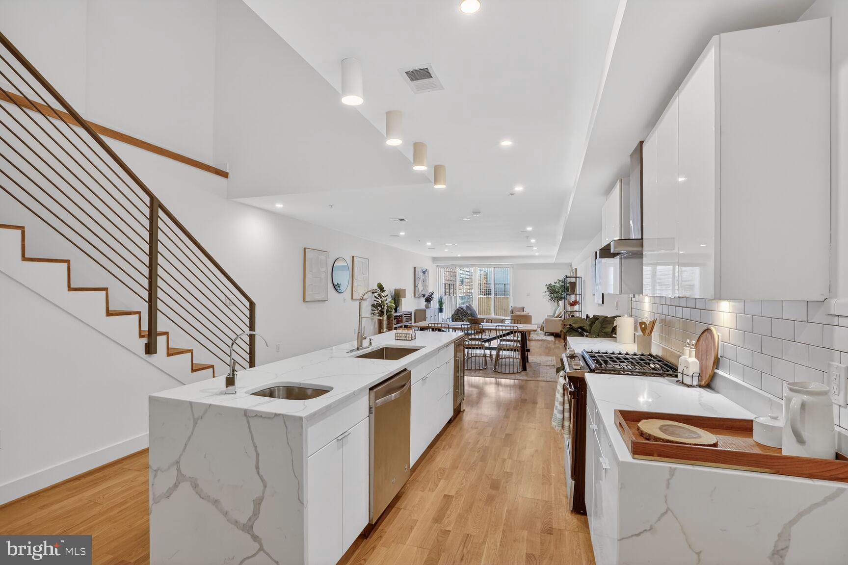 1125 MORSE STREET NE 1